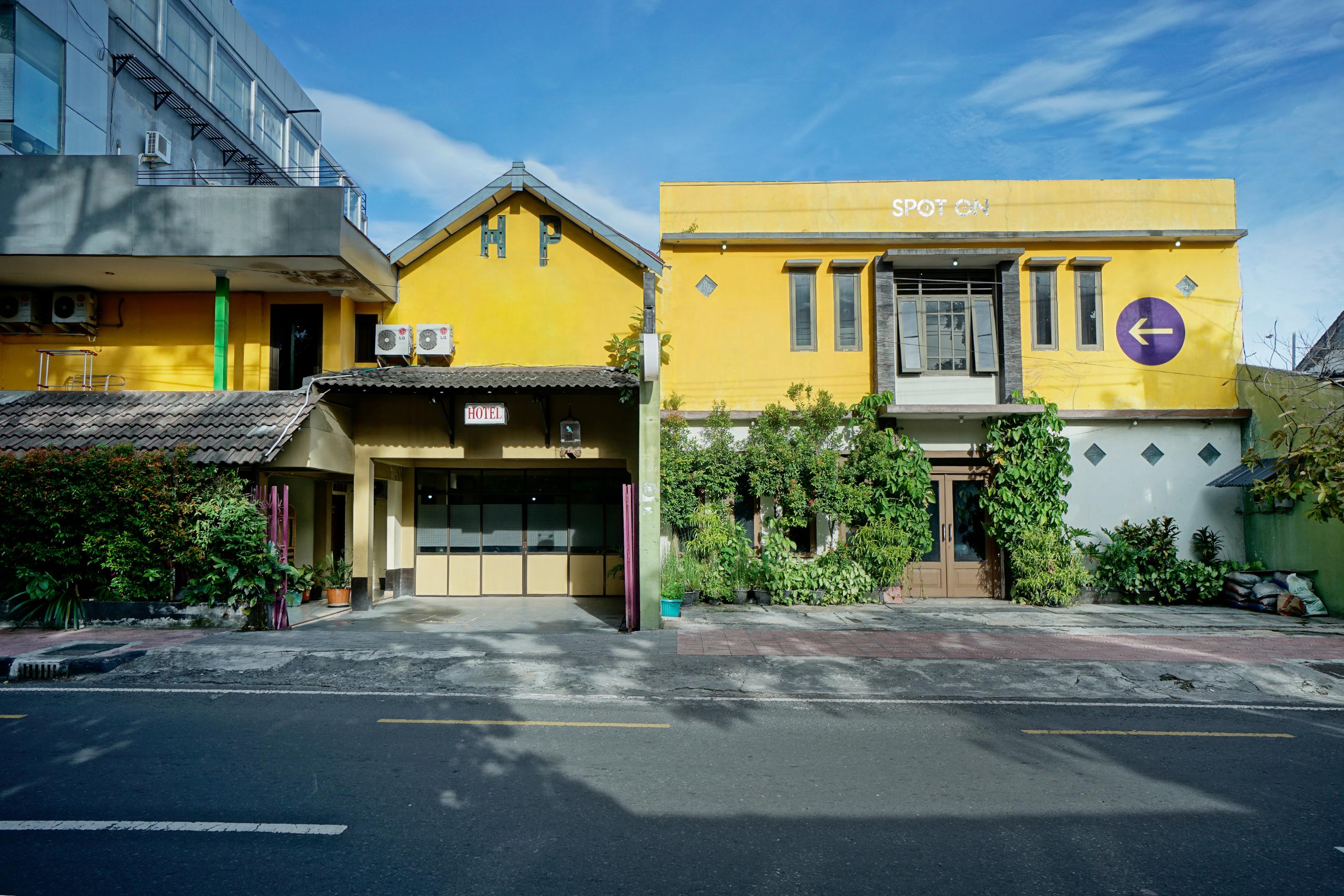 Hotel Pelangi Hs Ngabean Exterior photo