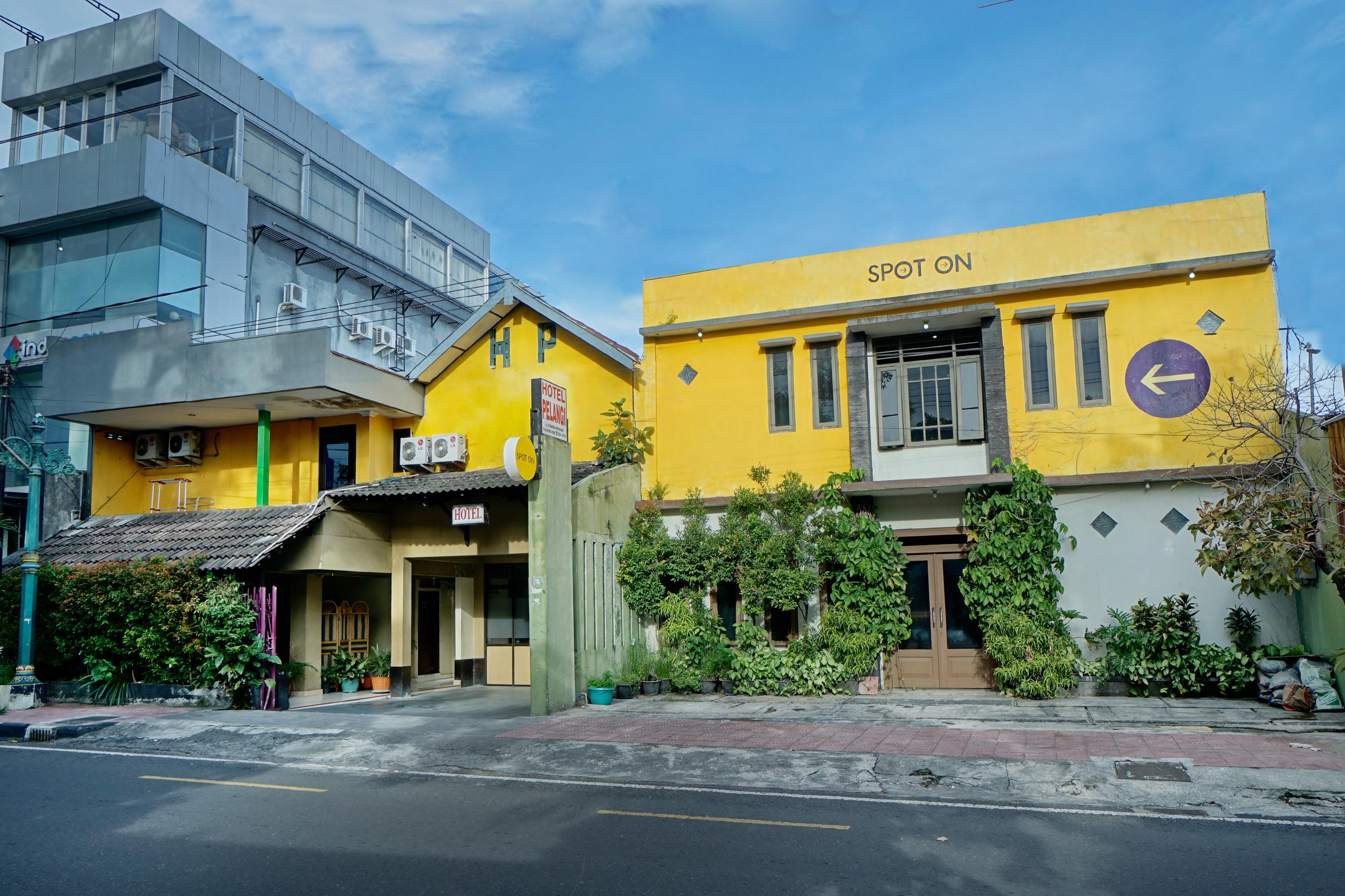 Hotel Pelangi Hs Ngabean Exterior photo